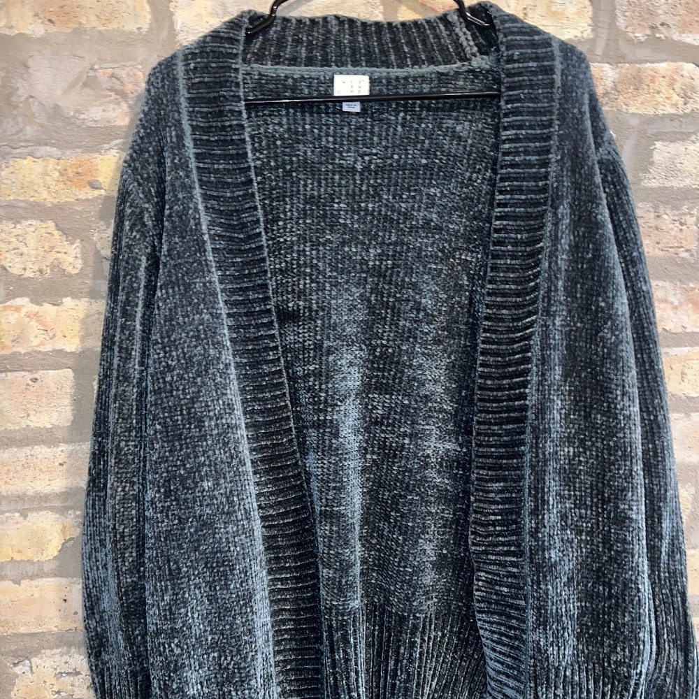 Soft & Cozy Green Chenille Cardigan - A New Day (Size Medium) - Perfect for Laye